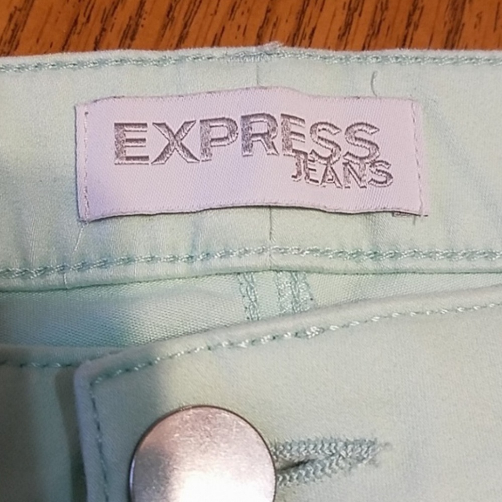Express Soft Ankle Jeans